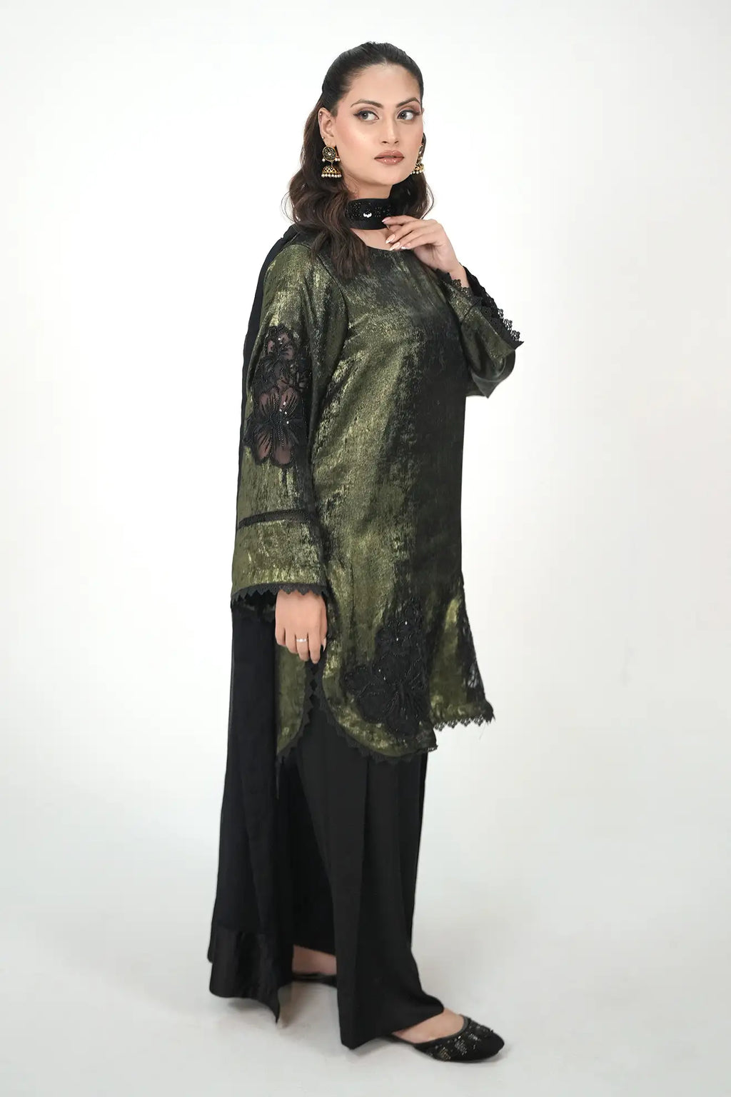 Emerald Noir – Luxury 3PC Stitched Moonlight Suit