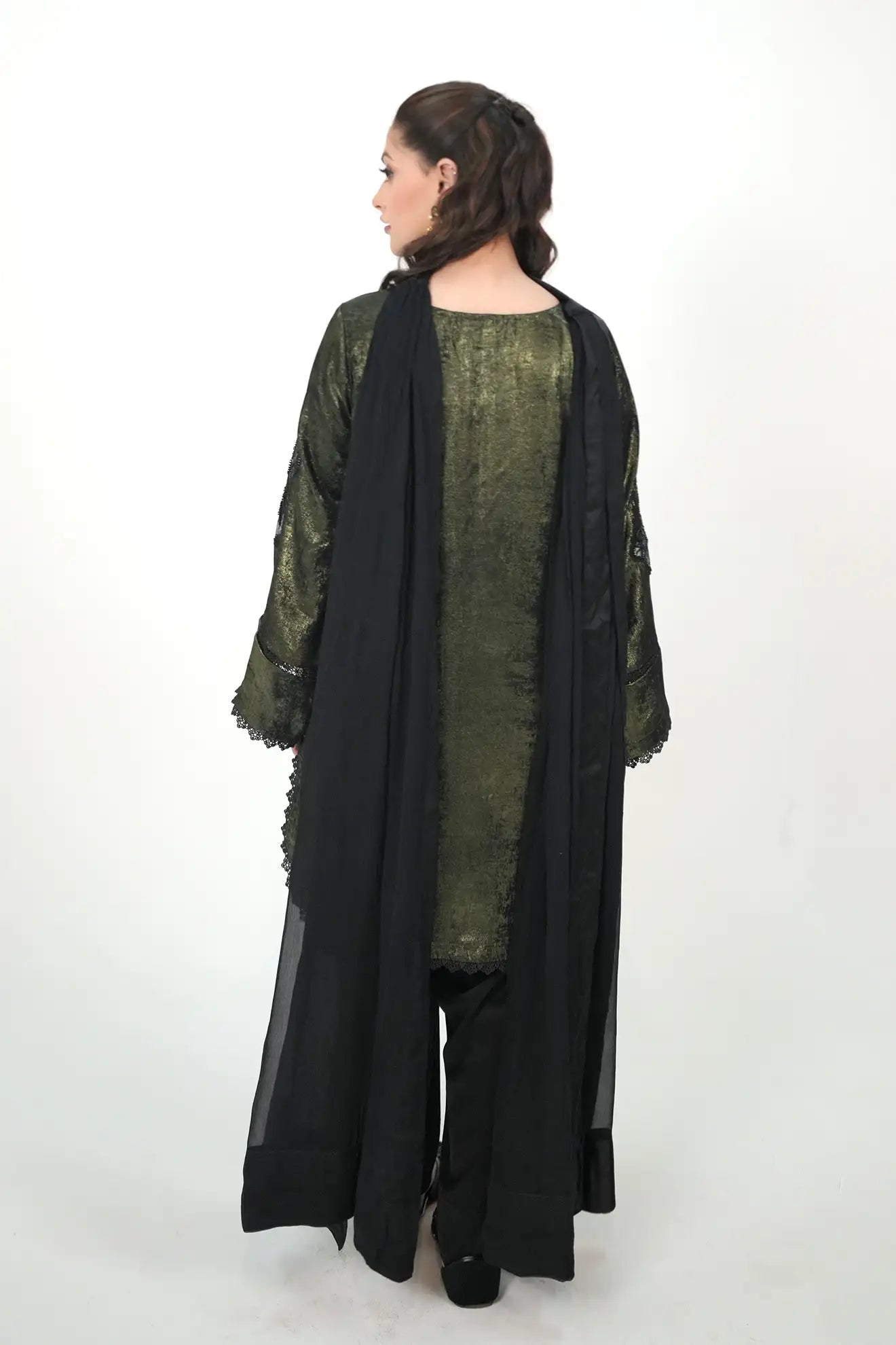 Emerald Noir – Luxury 3PC Stitched Moonlight Suit