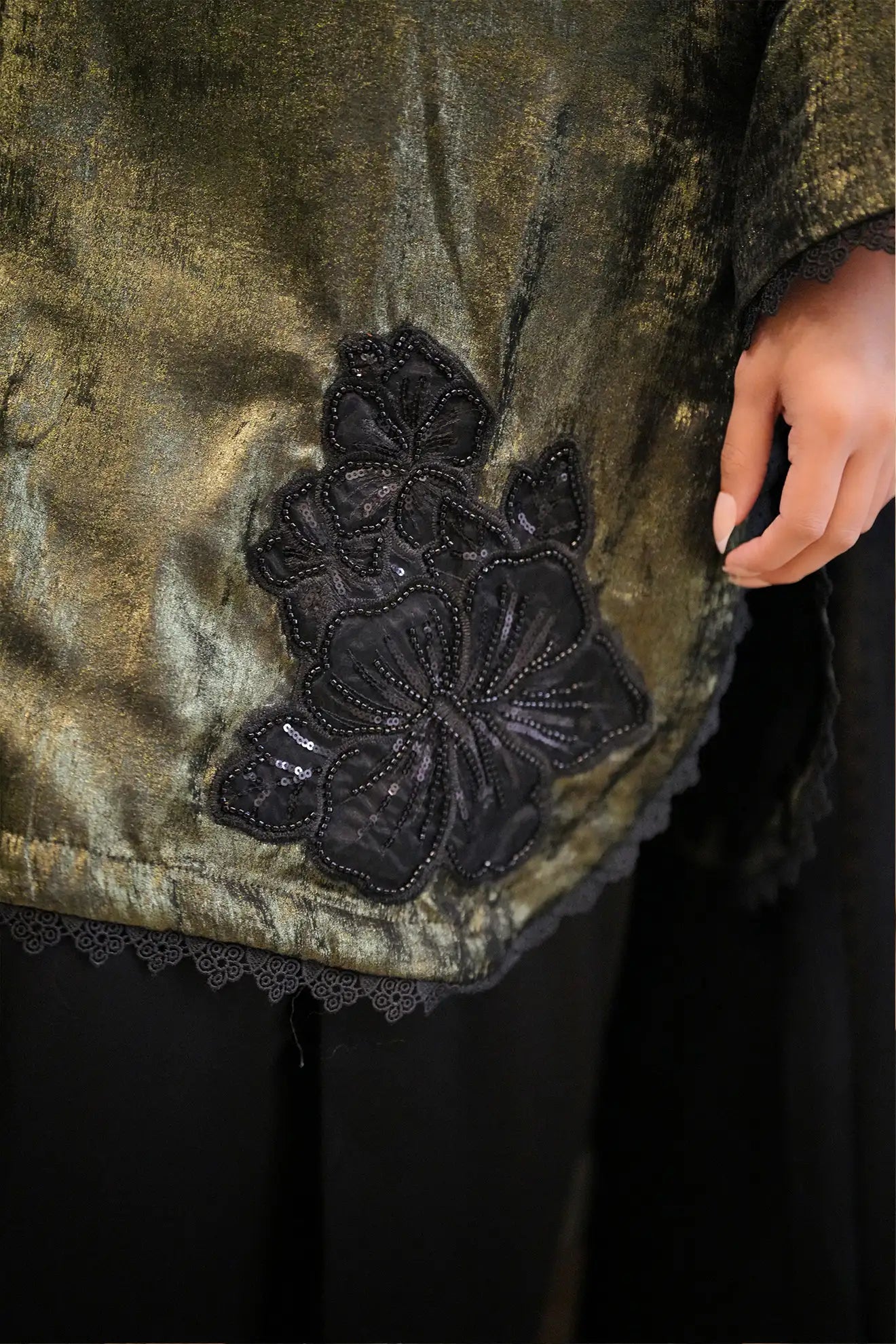 Emerald Noir – Luxury 3PC Stitched Moonlight Suit