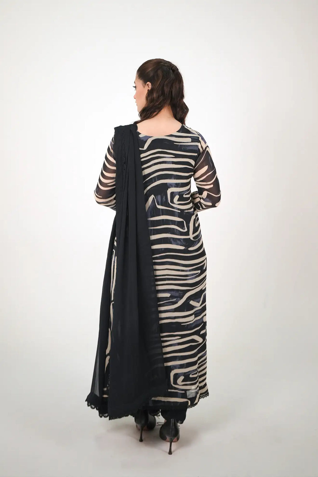 Shadow Lines Luxe – 3PC Abstract Printed Chiffon Suit